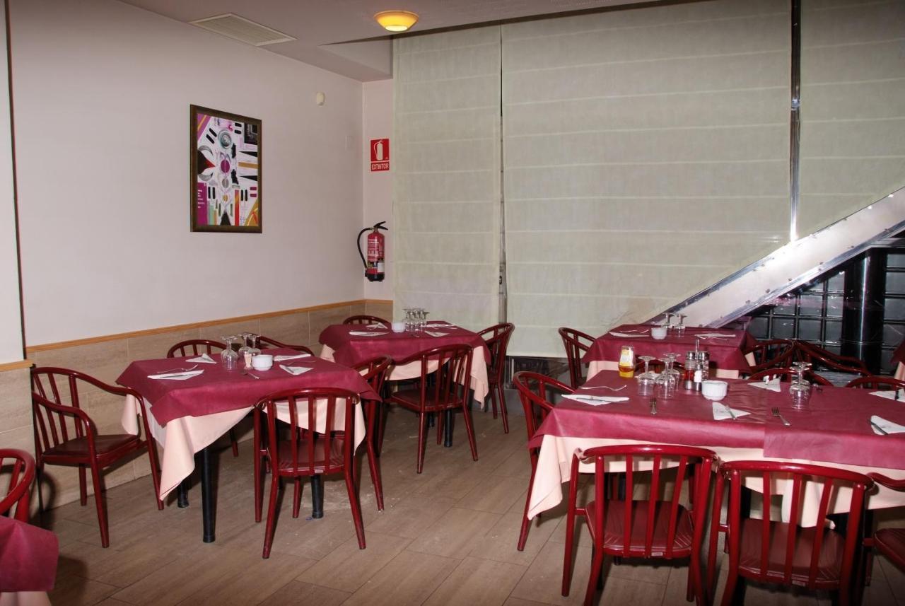 Hostal Restaurante Baraka อาลากอน ภายนอก รูปภาพ