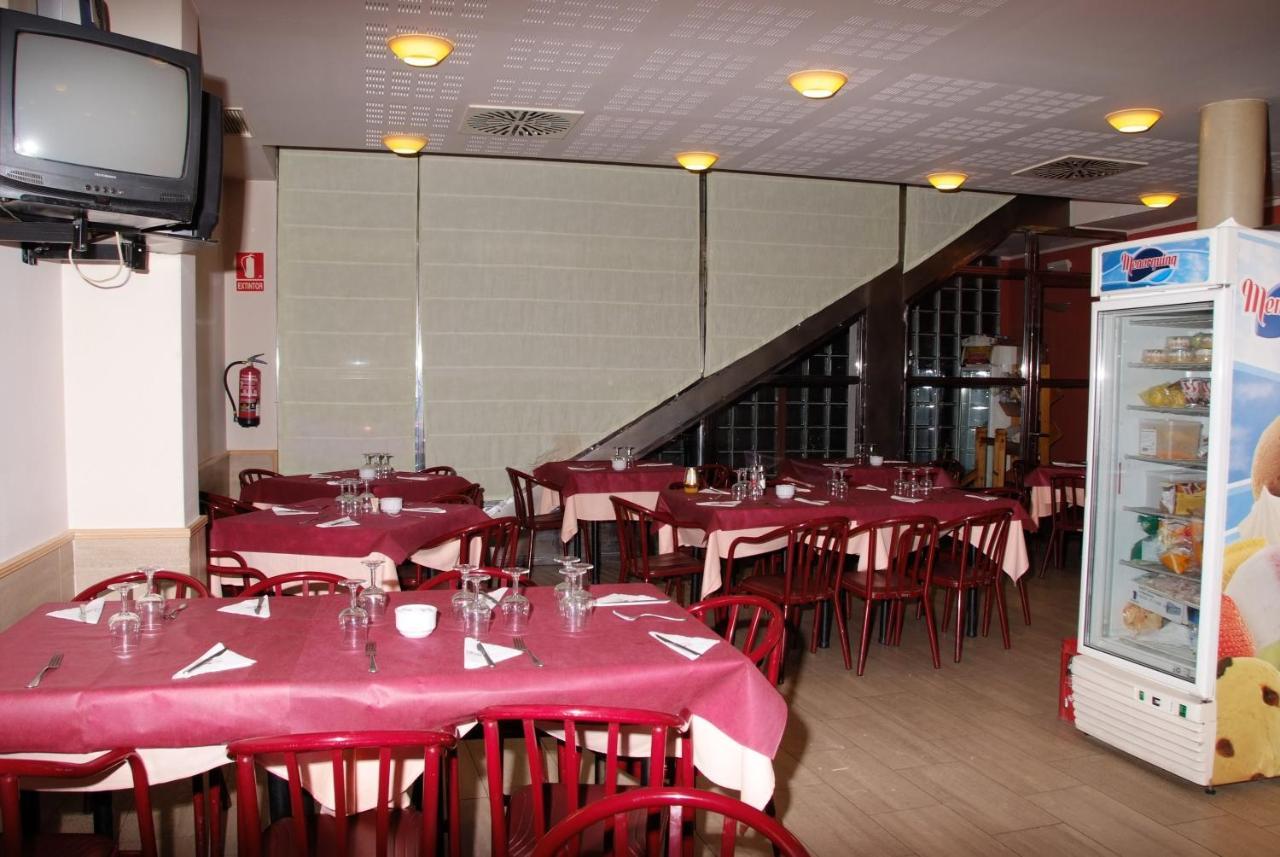 Hostal Restaurante Baraka อาลากอน ภายนอก รูปภาพ